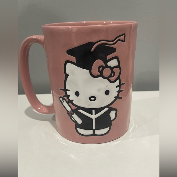 Hello Kitty graduation mug - Picture 2 of 2